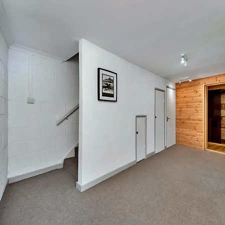 Finest Retreats - Catterick 度假居 *